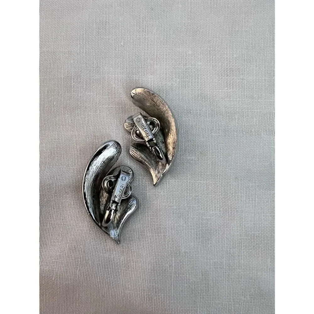 Vintage Trifari Silver Tone Leaf Clip-On Mid-Century Modern Retro  Earrings